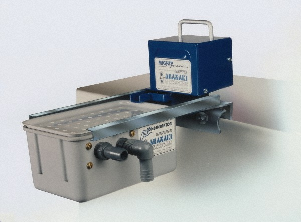 Oil Skimmer Oil & Water Separator: - Use with Belt Oil Skimmer