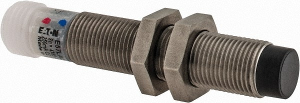 Eaton Cutler-Hammer E57LAL12A2EA NPN, 4mm Detection, Cylinder Unshielded, Inductive Proximity Sensor 