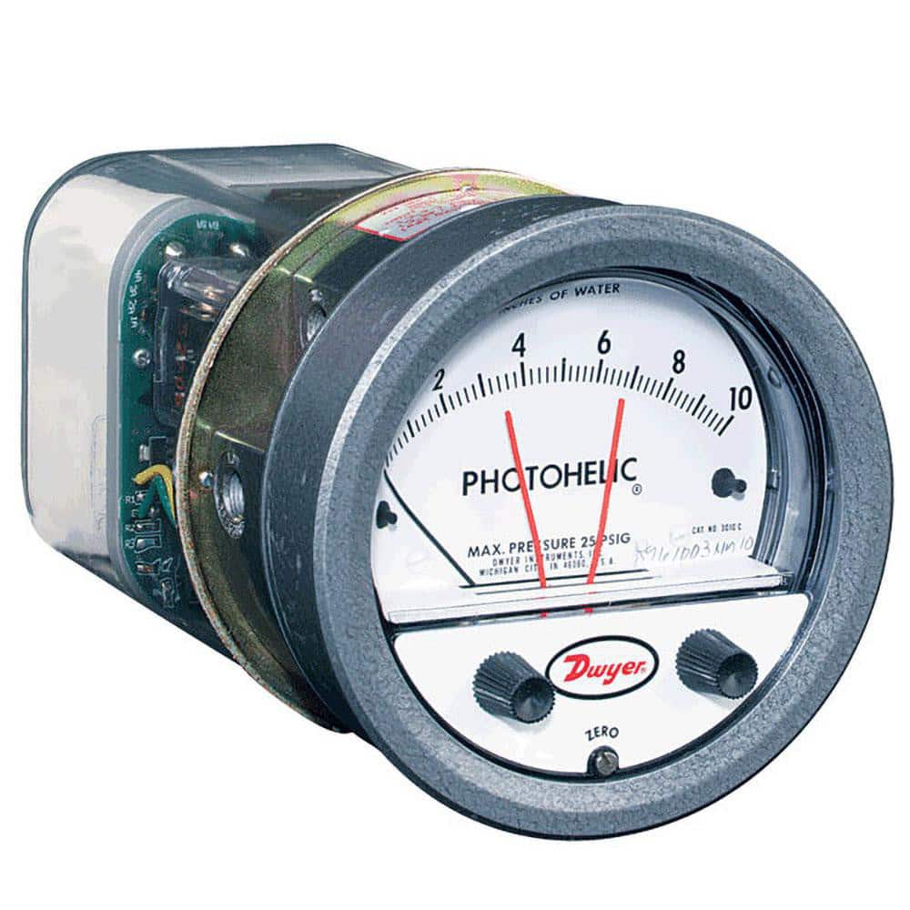 25 Max psi, 3% Accuracy, NPT Thread Photohelic Pressure Switch 