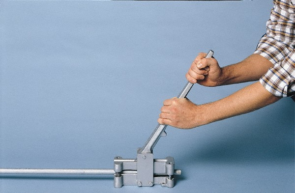 Hand Conduit Bender - Bends EMT