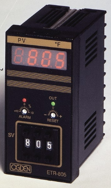 Digital Thermometer & Probe: 999 ° F