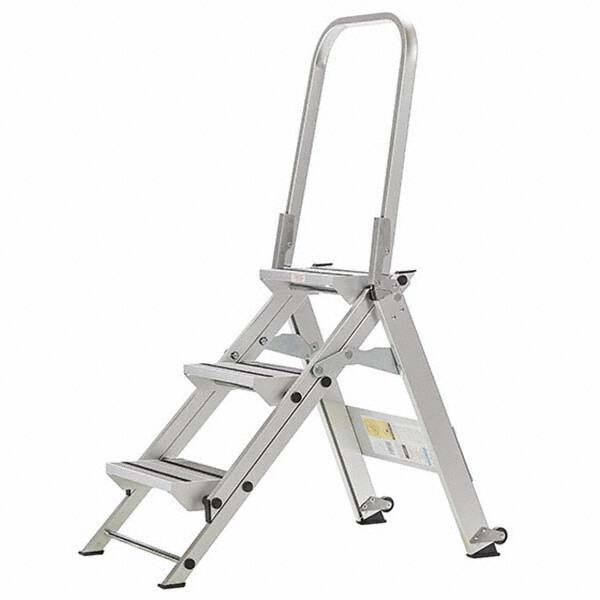 3-Step Ladder: Aluminum, Type IAA