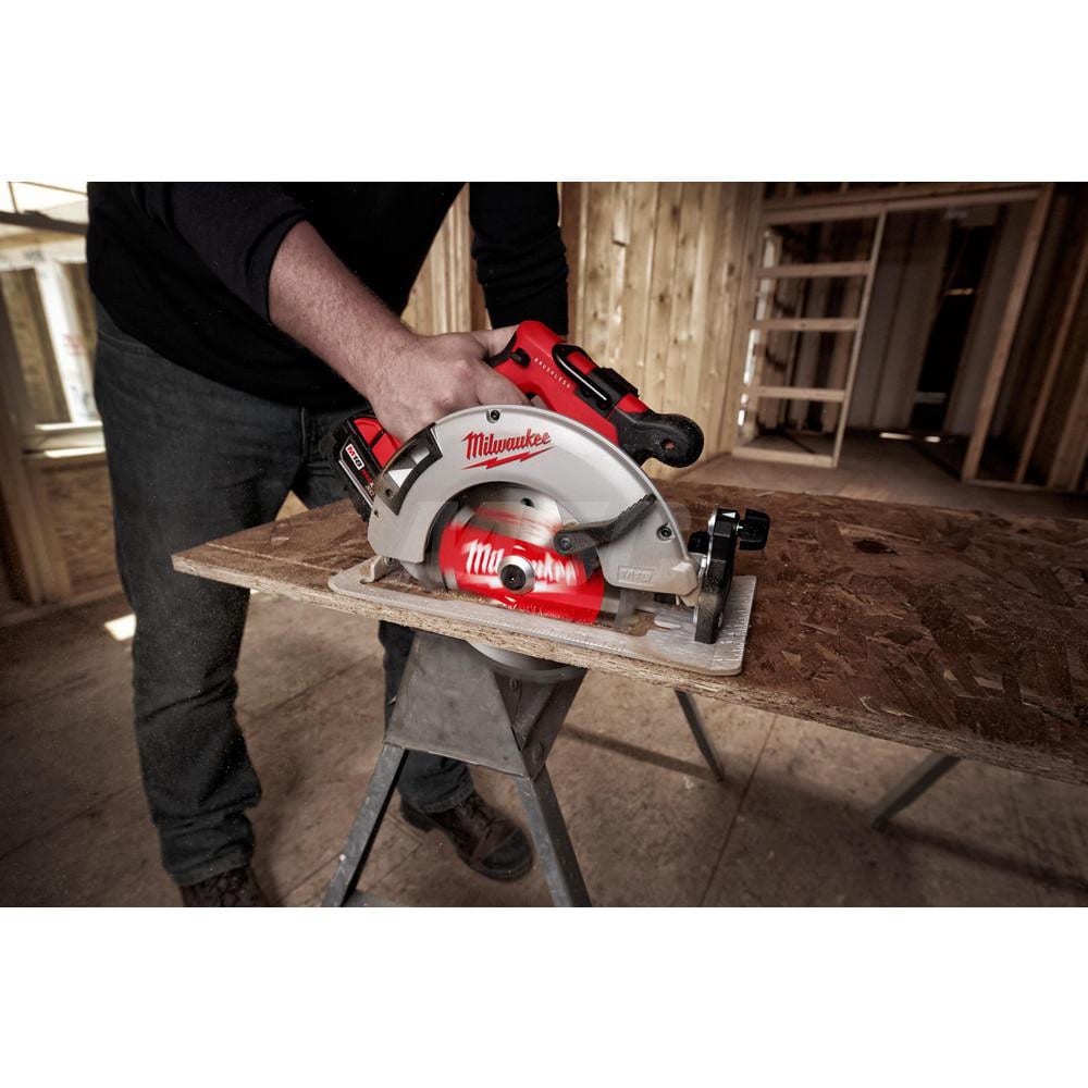 Milwaukee Tool - Cordless Circular Saw: 7-1/4