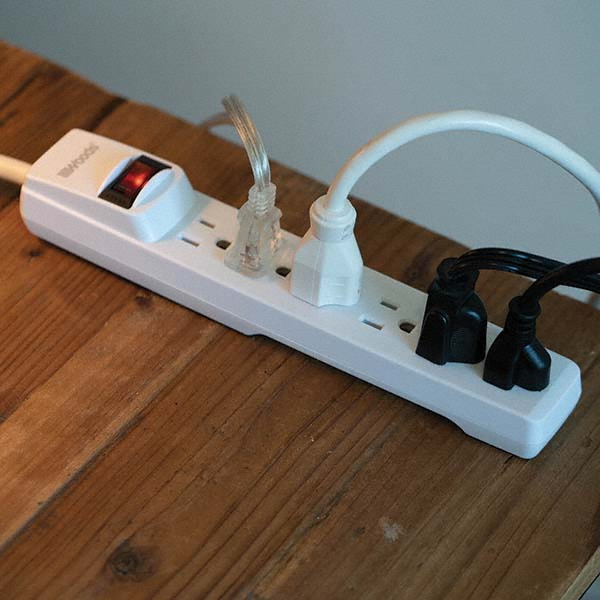 Southwire Power Outlet Strips; Amperage 15 ; Voltage 120 V ; Number