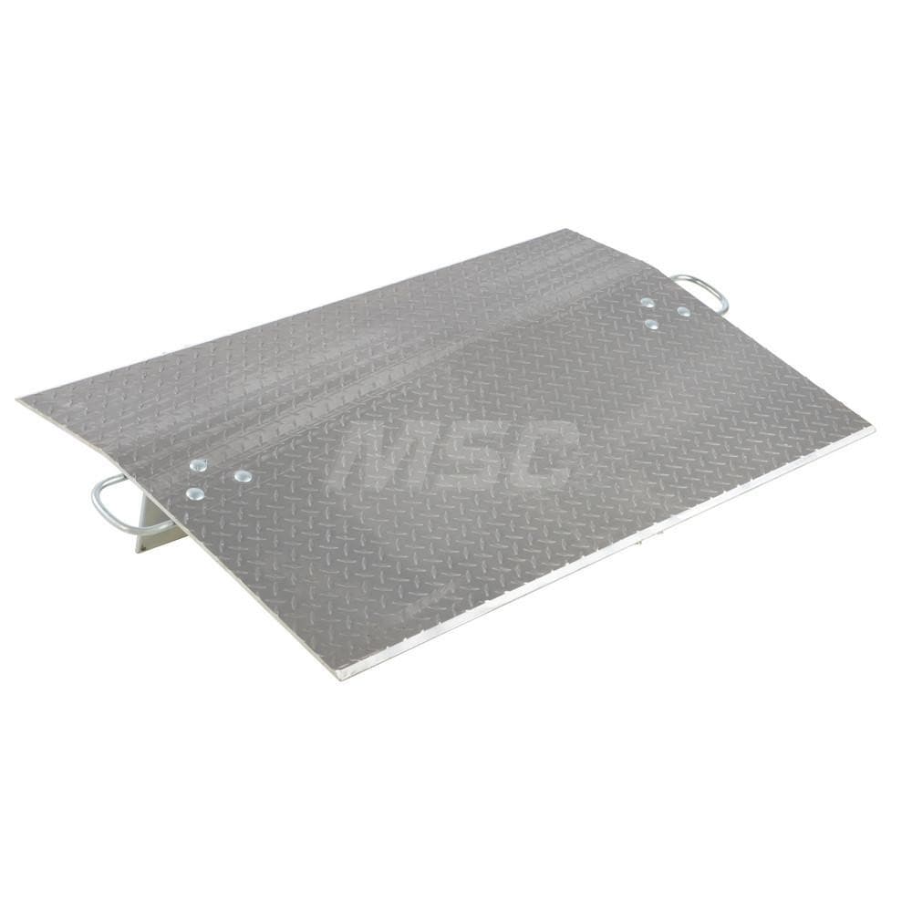  E-3630 3,000 Lb Aluminum Dock Plate Image