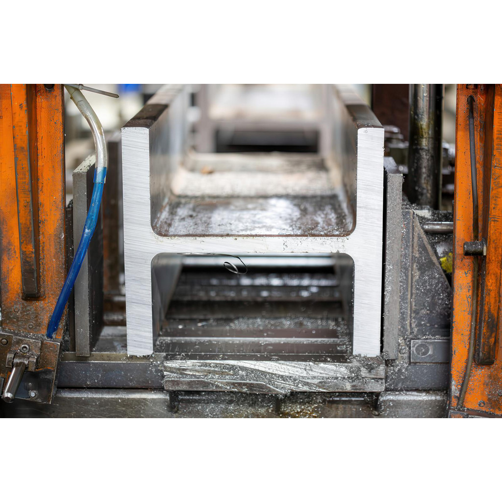 Lenox - 32'2X2-5/8X.063 2/3V HRX BANDSAW BLADE | MSC Direct