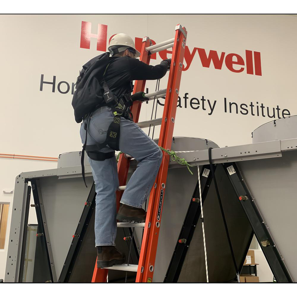 Miller - General Use Fall Protection: Size Universal, 310 Lb Capacity ...
