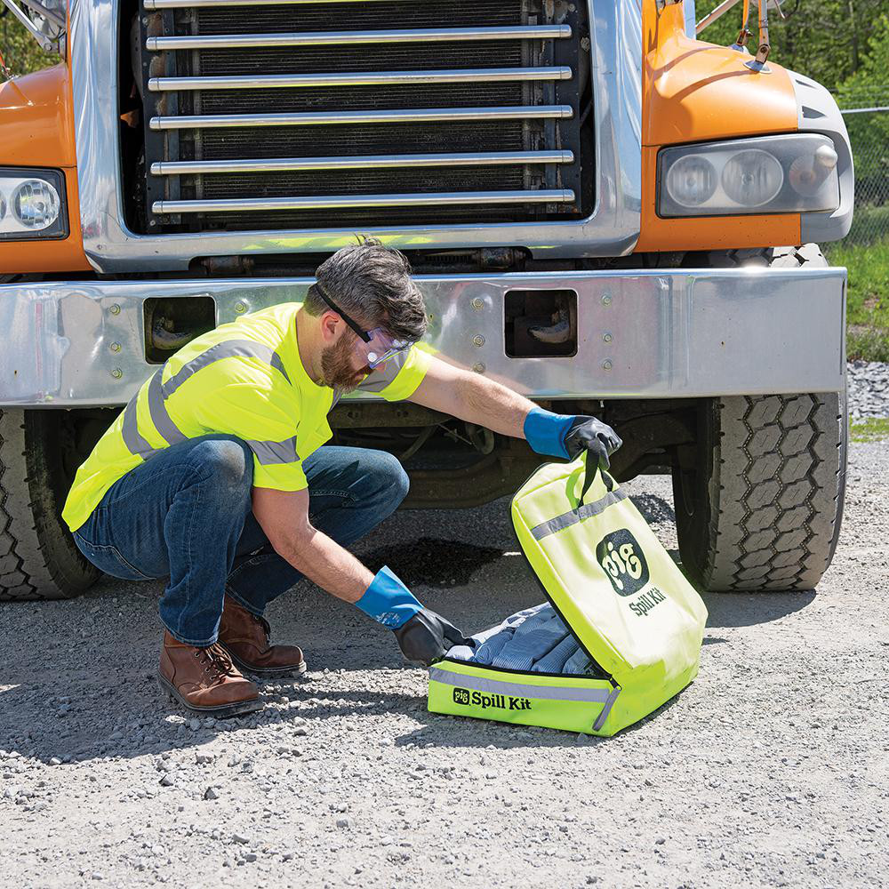 New Pig Spill Kits; Kit Type Universal Spill Kit; Container Type