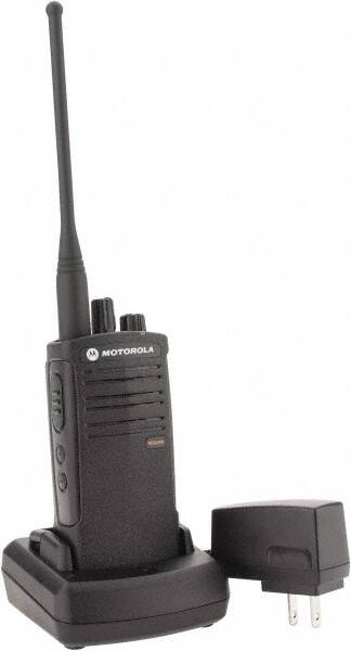 MOTOROLA SOLUTIONS On-Site RDU4100 10-Channel UHF Water-Resistant Two-Way Business Radio - 4