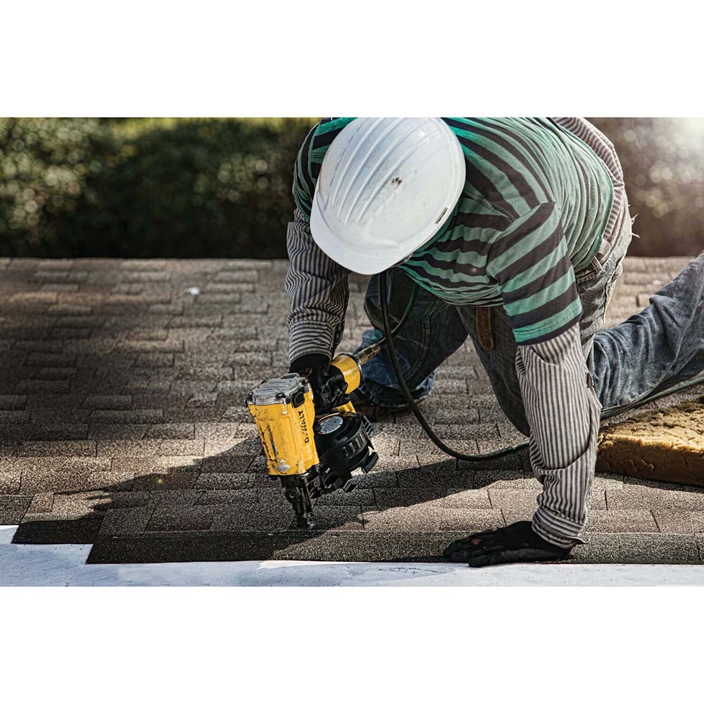 DeWALT 3/4 to 13/4" Nail Length, 0.12" Nail Diam, Roofing Air Nailer