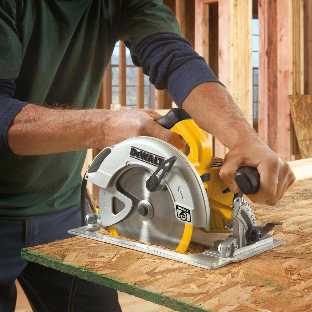 DeWALT - 15 Amps, 7-1/4″ Blade Diam, 5,200 RPM, Electric Circular Saw -  42238063 - MSC Industrial Supply