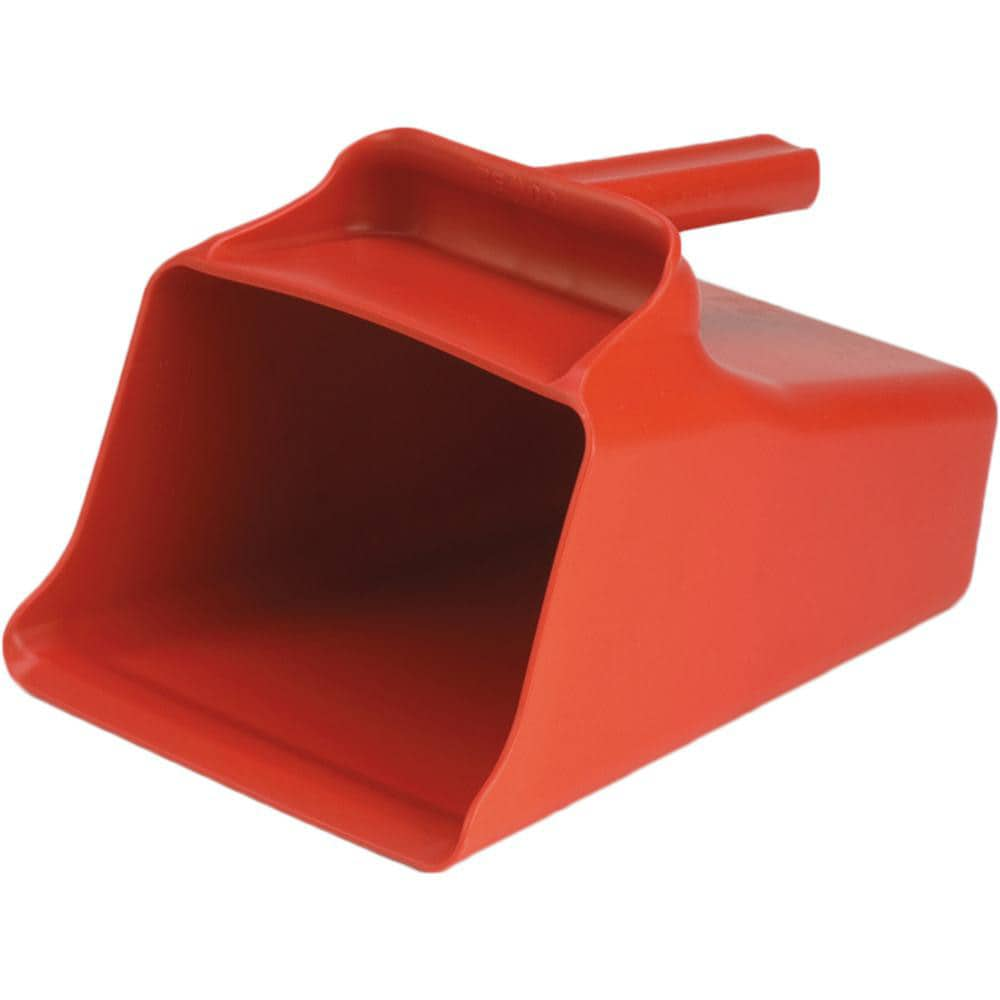 128 oz Red Polypropylene Flat Bottom Scoop