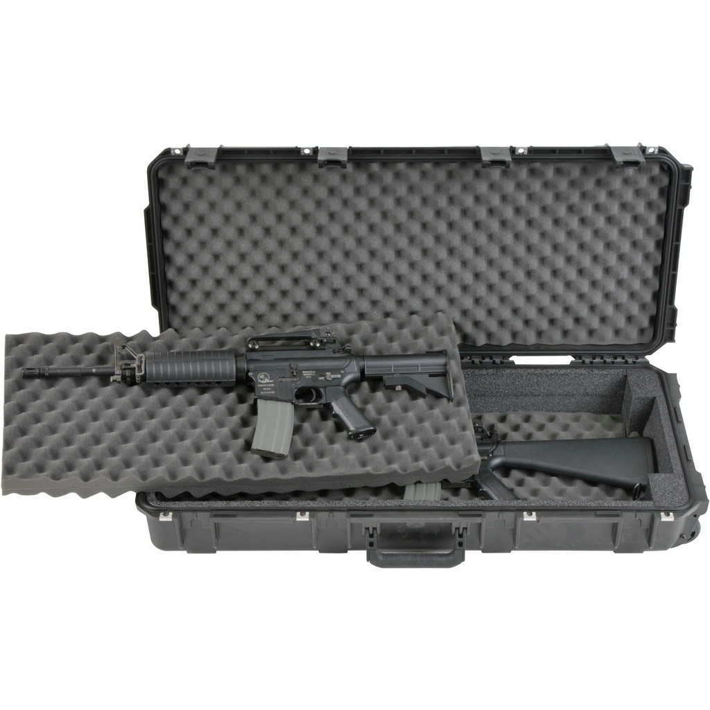 Fixed Shell Case SKB Corporation - Clamshell Case: Solid Foam, 13.5
