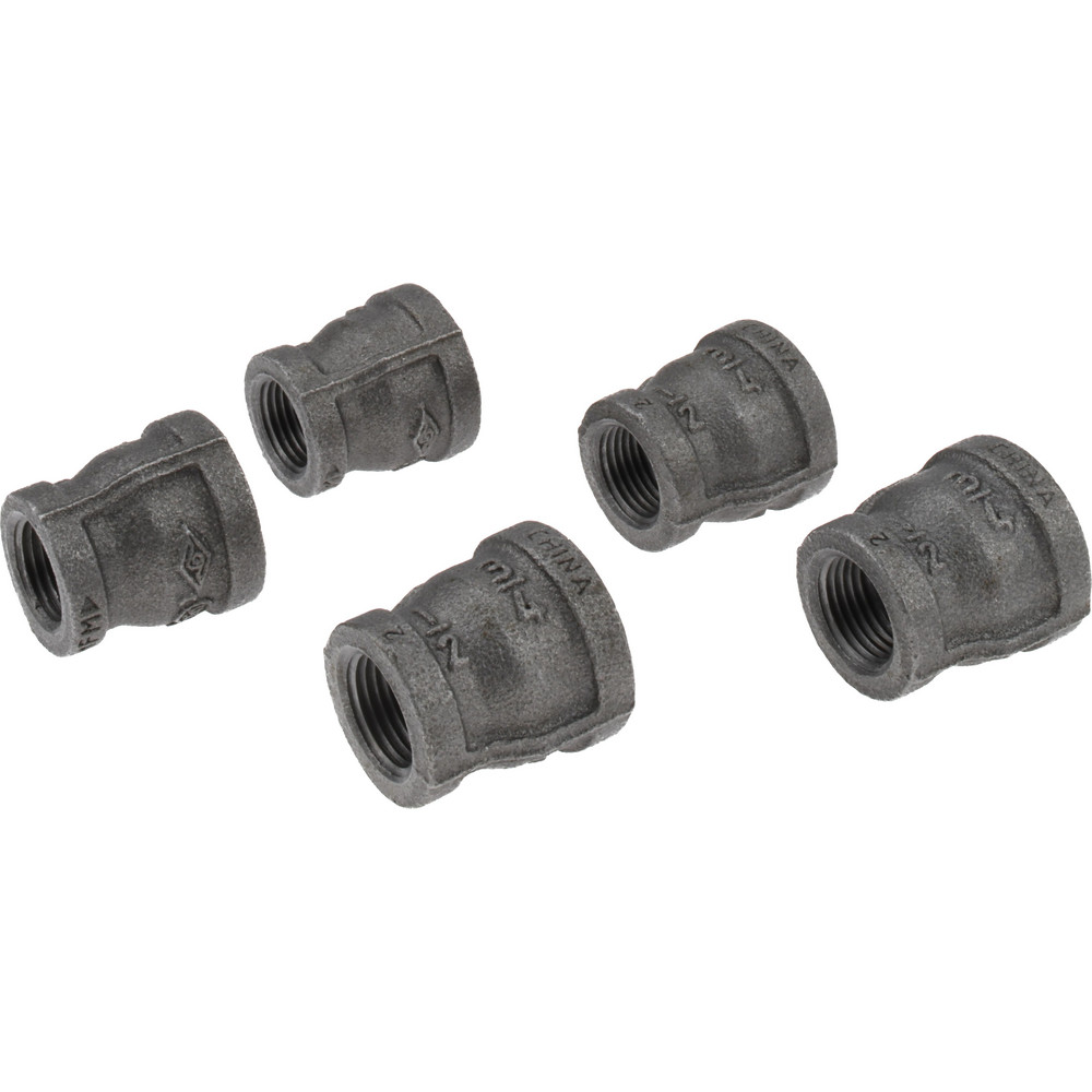 Black Reducing Coupling: 3/4 x 1/2", Threaded