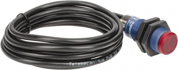 Telemecanique Sensors XUB9ANANL2 Cable Connector, 2m Nominal Distance, Shock and Vibration Resistant, Polarized Retroreflective Photoelectric Sensor Image