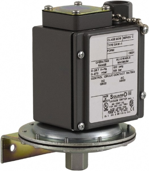 4, 13 and 4X NEMA Rated, NC, SPDT, 28.7 inHg, Electromechanical Pressure and Level Switch