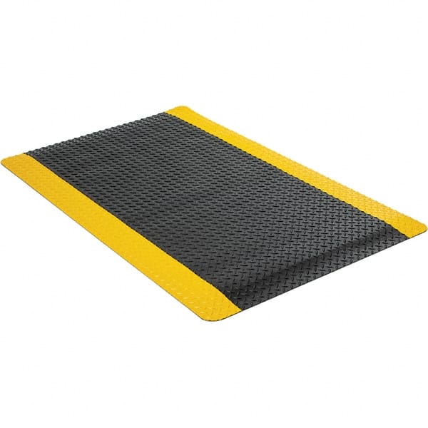 Wearwell Anti-Fatigue Mat: 5' Long, 3' Wide, 5/8 Thick, Vinyl, Beveled Edges, Medium-Duty - Diamond Plate Surface, Black & Yellow, for Dry Areas