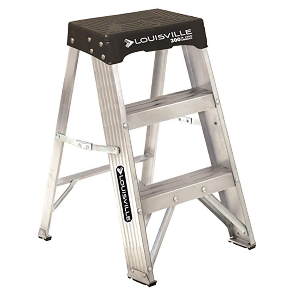 Louisville AS3002 2-Step Ladder: Aluminum, Type IA, 2 OAH 