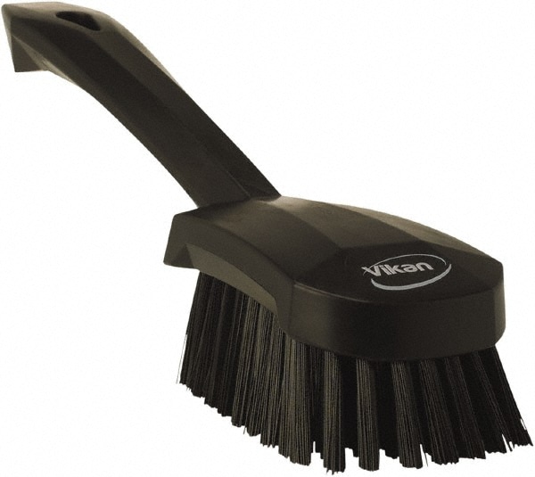 Scrub Brush: Polyester Bristles