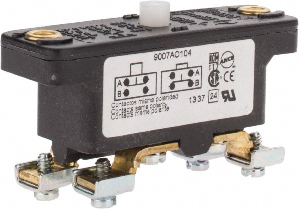 Square D 9007AO104 0.25 Amp at 125 VDC, 5 Amp at 600 VAC, SPDT-DB, Basic Snap Switch Image