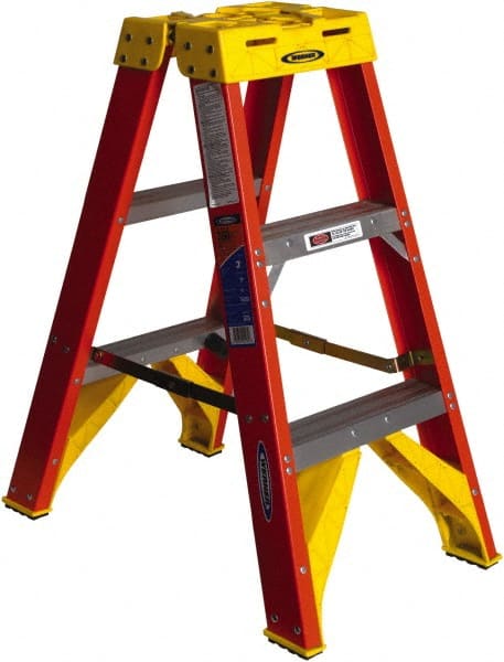 Werner T6203 2-Step Ladder: Fiberglass, Type IA, 3 OAH 