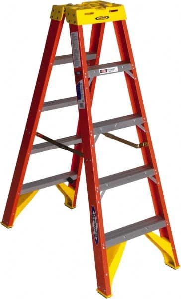 Werner T6205 4-Step Ladder: Fiberglass, Type IA, 5 OAH 