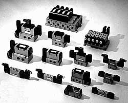 SMC PNEUMATICS VFS4200-5FZ-04T 3.6 CV Flow Rate, Double Solenoid Pilot Operated Valve Image