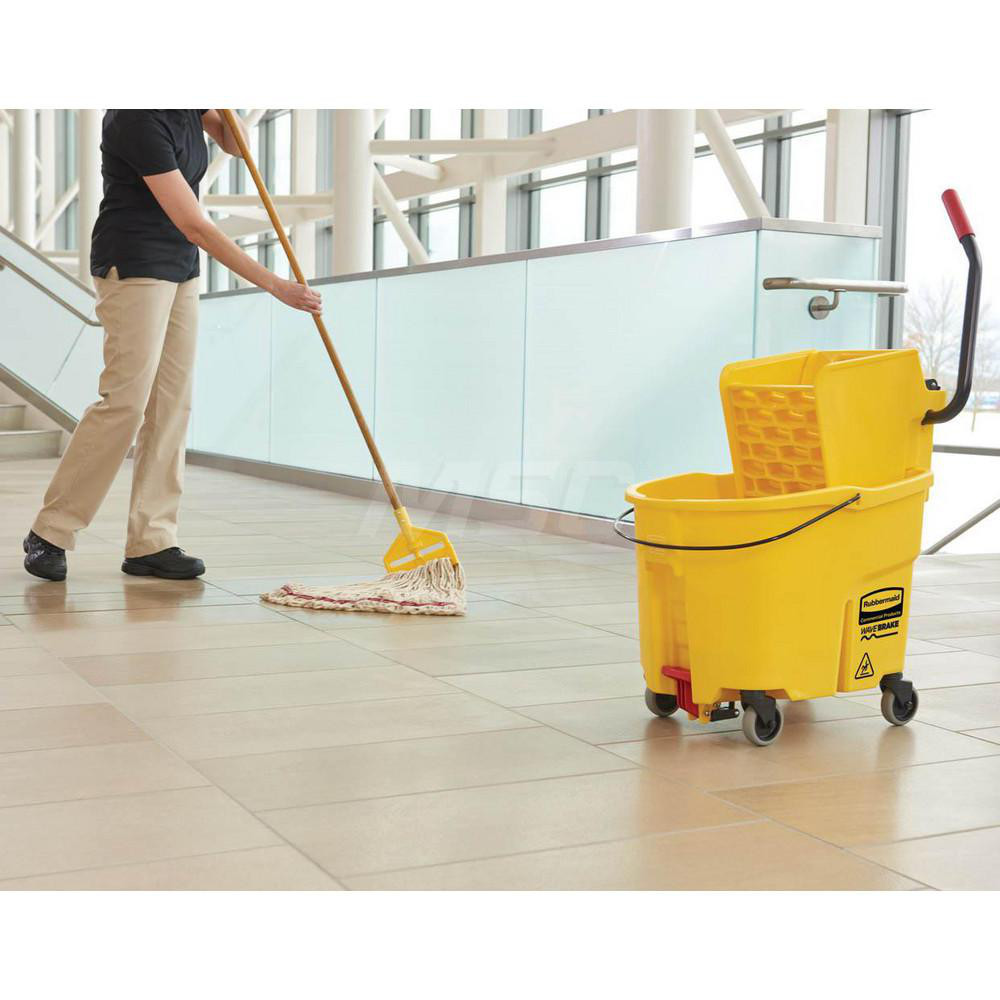 Rubbermaid WaveBrake 44 Qt SidePress Mop Bucket & Wringer Combo on