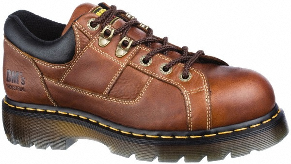 shoe width regular or medium