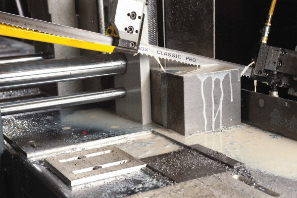 Welded Bandsaw Blade: 18' 10 Long x 1-1/2" Wide x 2 to 3 TPI - Bi-Metal, Toothed, Milled & Variable Edge, Variable Pitch