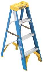 Werner 6004 3-Step Ladder: Fiberglass, Type I, 250 lb Capacity, 4 OAH 