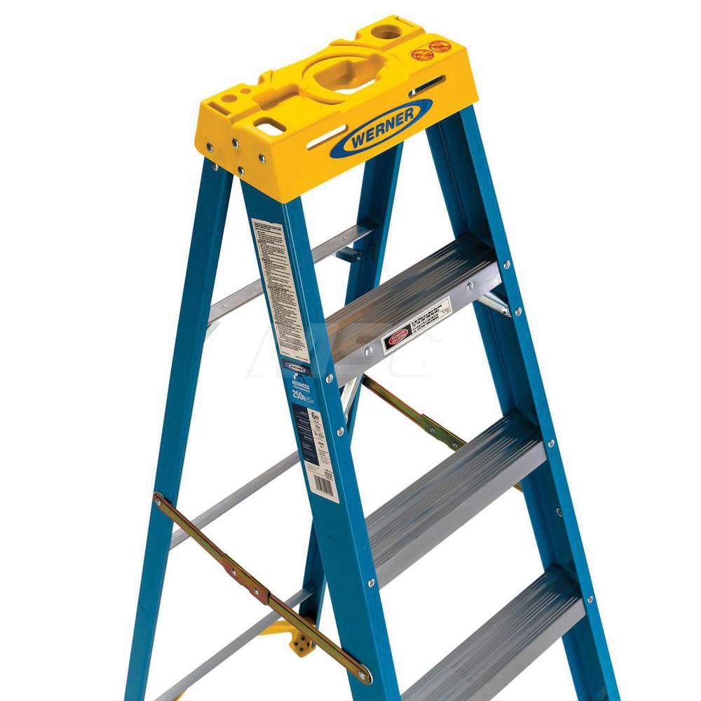 WERNER Fiberglass Step Ladder With 250 Load Capacity Type I Duty Rating ...