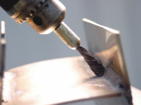 End Brushes: 1/4" Dia, Steel, Knotted Wire