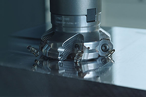 metalworking tool in motion