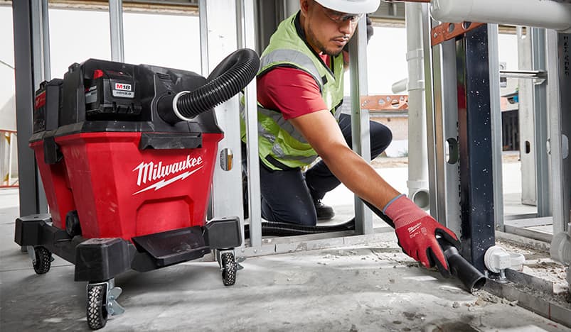 image of Milwaukee wet/dry vac in use
